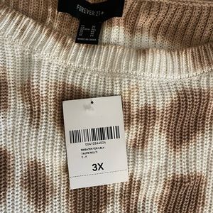 Forever 21 Taupe and white crop sweater